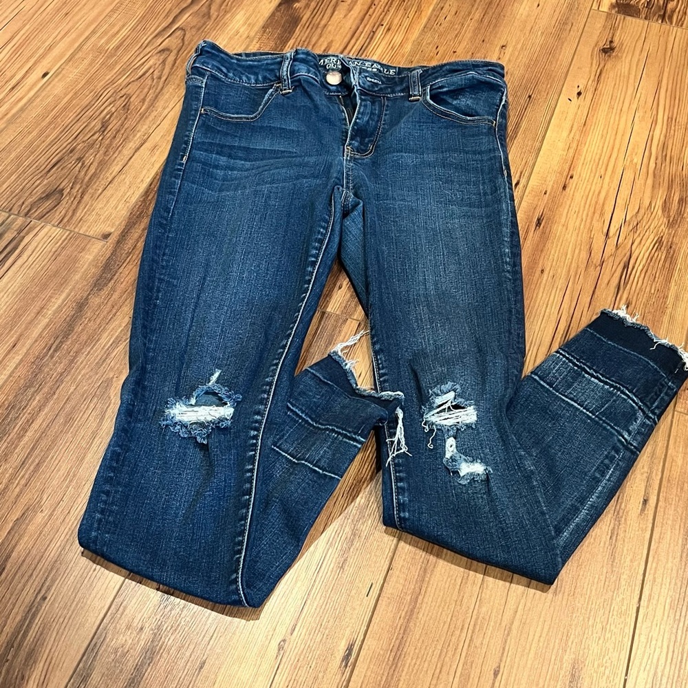 American Eagle Outfitters Dark wash Distressed jeans -